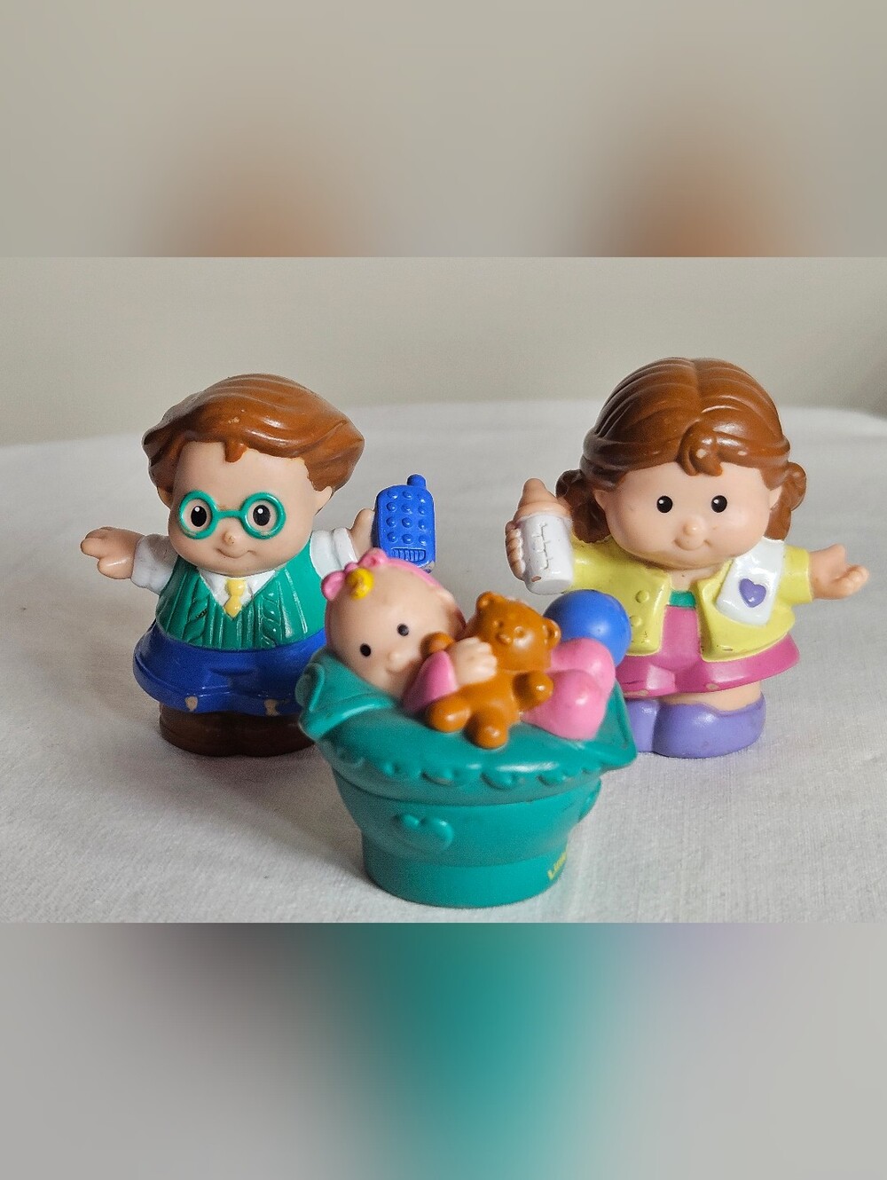 Fisher Price Little People Figures Mom Dad Family Baby Vintage Figure Toy Set